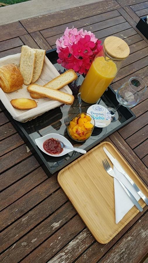 Chambres D Hotes A 20 Pas De La Plage ลูเชียนา ภายนอก รูปภาพ